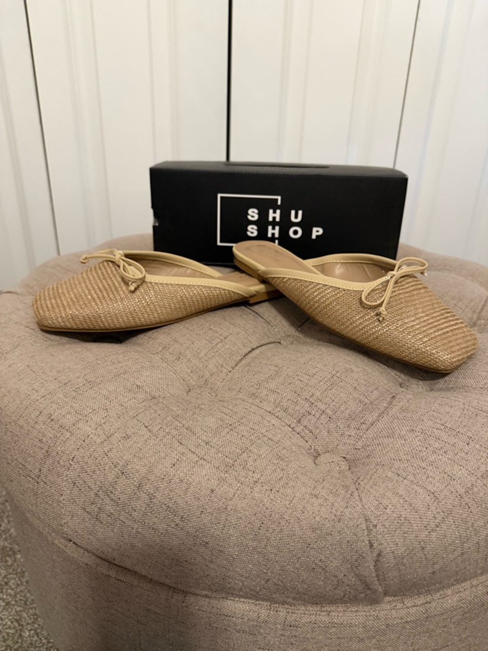 SHUSHOP ANDREA  Woven Bow Mules Size 9  NIB